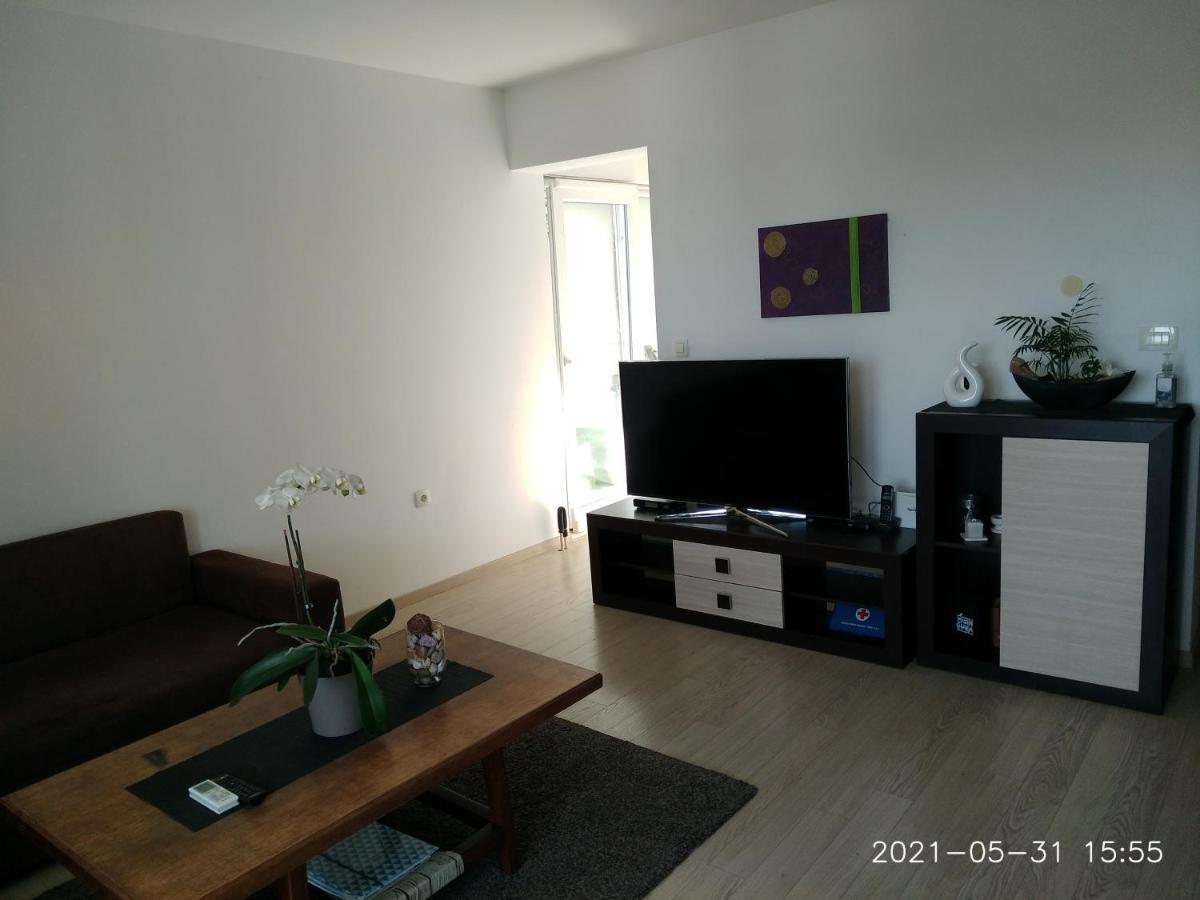 Private Pool And Sea View Apartment Omiš Екстериор снимка