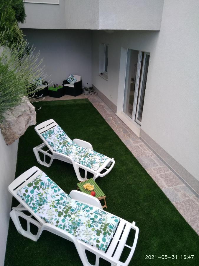 Private Pool And Sea View Apartment Omiš Екстериор снимка