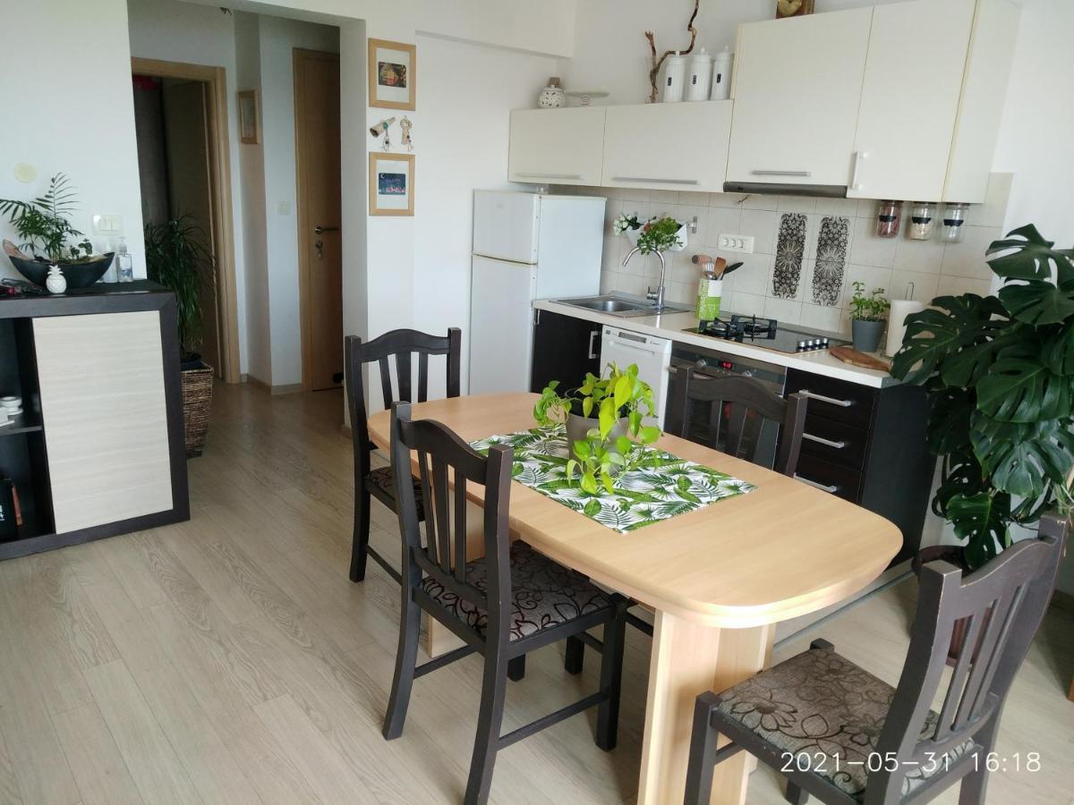 Private Pool And Sea View Apartment Omiš Екстериор снимка