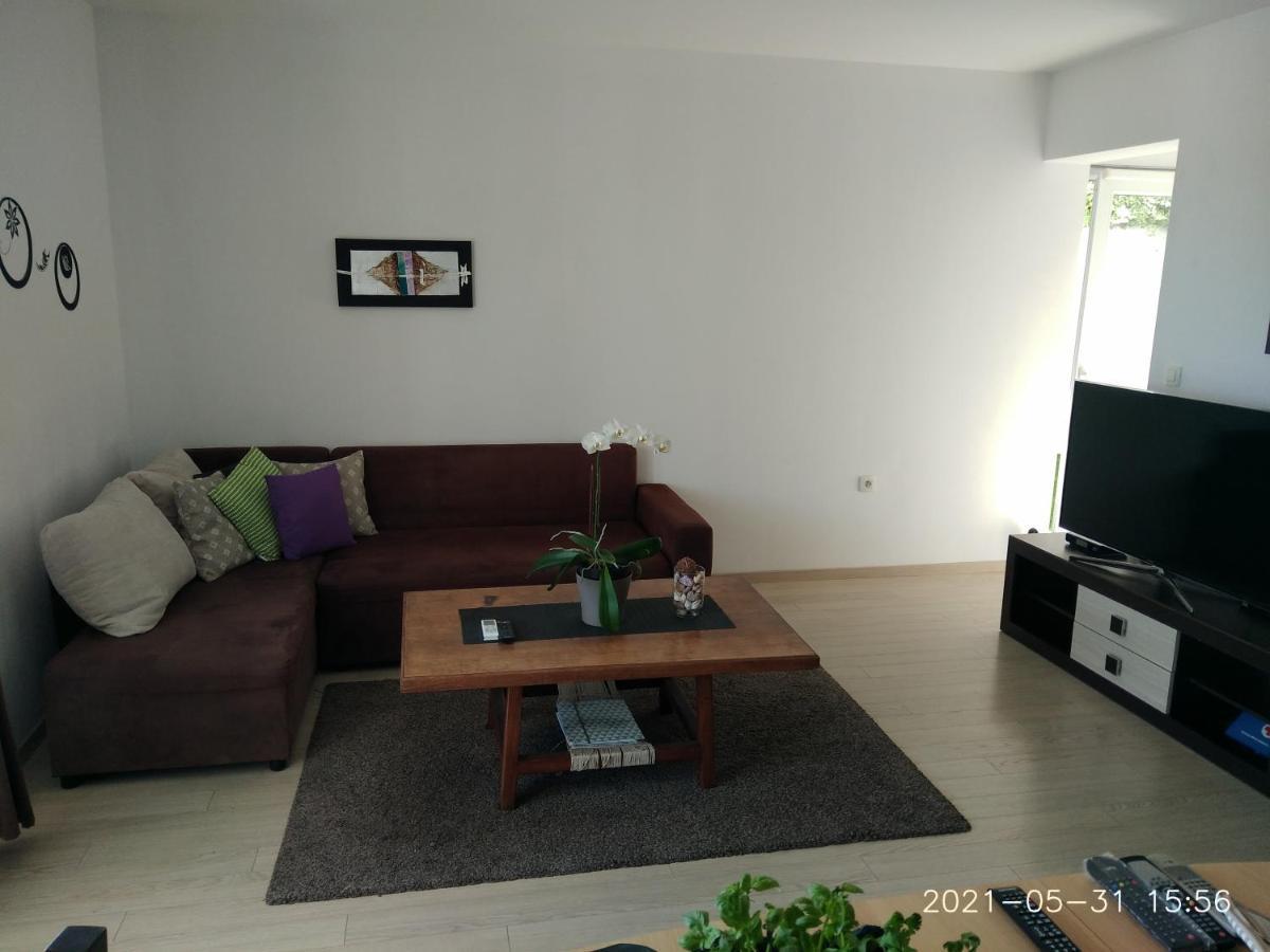 Private Pool And Sea View Apartment Omiš Екстериор снимка