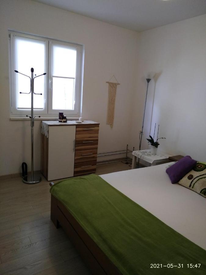 Private Pool And Sea View Apartment Omiš Екстериор снимка